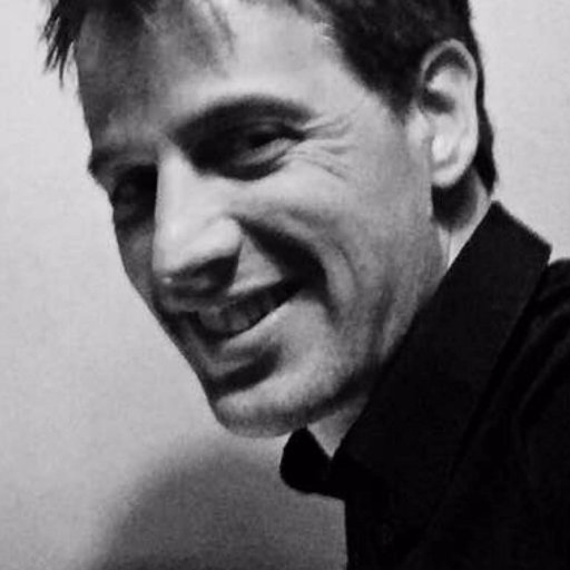 arnoutschutte's profile picture. Owner @Connecting_NL, Proud dad of Bo, Kiki & EJ, Passion for travelling & running.