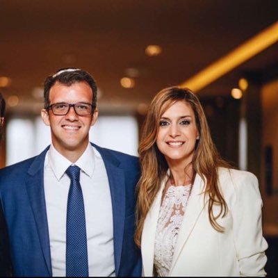 EduardoCapelut1's profile picture. Fundador & CEO wallstreeteasy. Misión: Guiar inversores para que su💰crezca en rendimientos compuestos, convirtiendo noticias en momentum trades.
