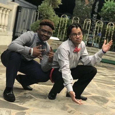 hml tell me sum new or tell me sum i wanna hear but im a track star🏃💨 #9 thats me u can see me in football but books first amosc @ og.dale