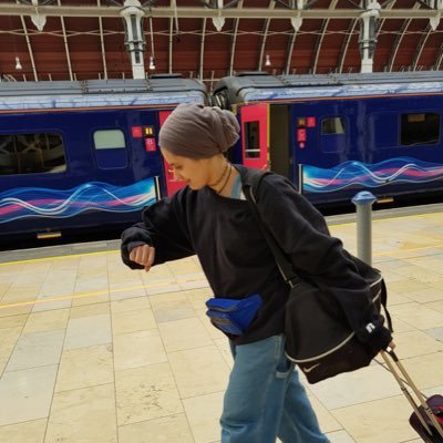 AneeqaAnsar's profile picture. lol