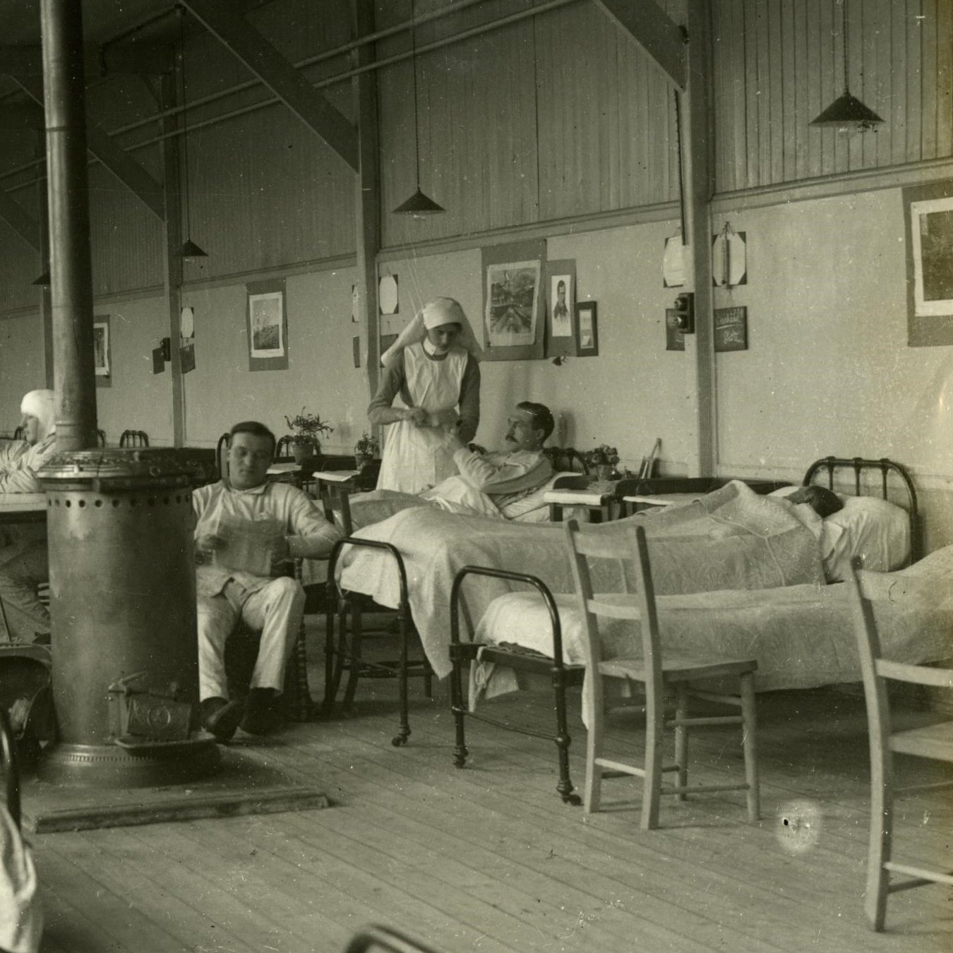 This account will be tweeting info. about the medical side of the Spring Offensive (mostly from information held in WO 95 and MH 106 from TNA) #KaisersBattle