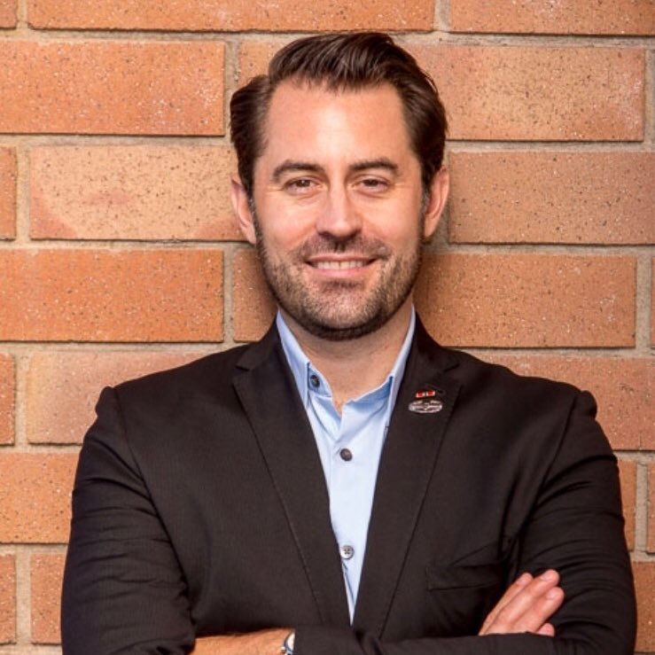 Tarantino's profile picture. Not a director. Tweeting from @TomTarantino. Really though, I’m not an director.