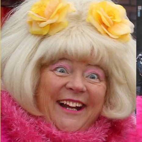 I'm sooooo funny! party feest muziek zang dans lol carnaval skihut bedrijfsfeest verjaardag bruiloft straat festival popstars
0517398200 / info@bmebookings.nl