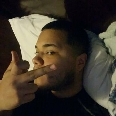 Theillest125's profile picture. I want the world, you can have the block.
Burgh
845,Quarta2Nine