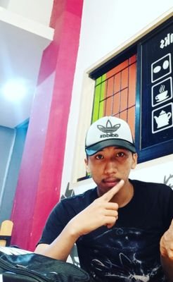 Arifblackbee's profile picture. 