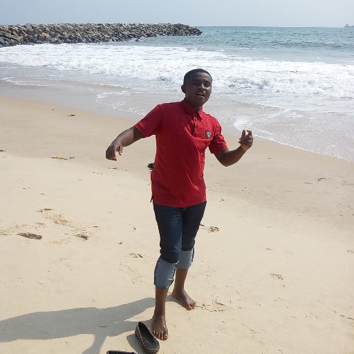 Plyfizzona's profile picture. 😀