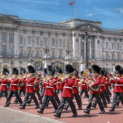 Buckingham Palace Staff Roblox Staffpalace Twitter - roblox marching