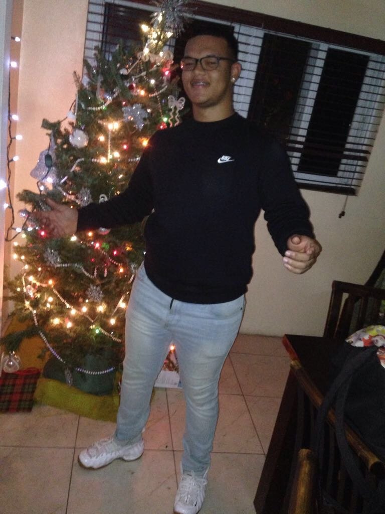 TheBasedJosh's profile picture. It be like that sometimes
Jus4Jokes