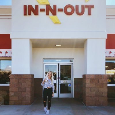 AshButt1230's profile picture. John 13:7 ΣΝΣ Lee '20 (or whenever I actually graduate)  •1-7-11•