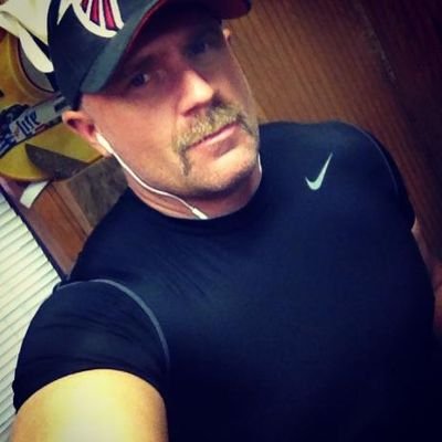 MickeyStokes10's profile picture. I'm a ship captain, lover of water and my son