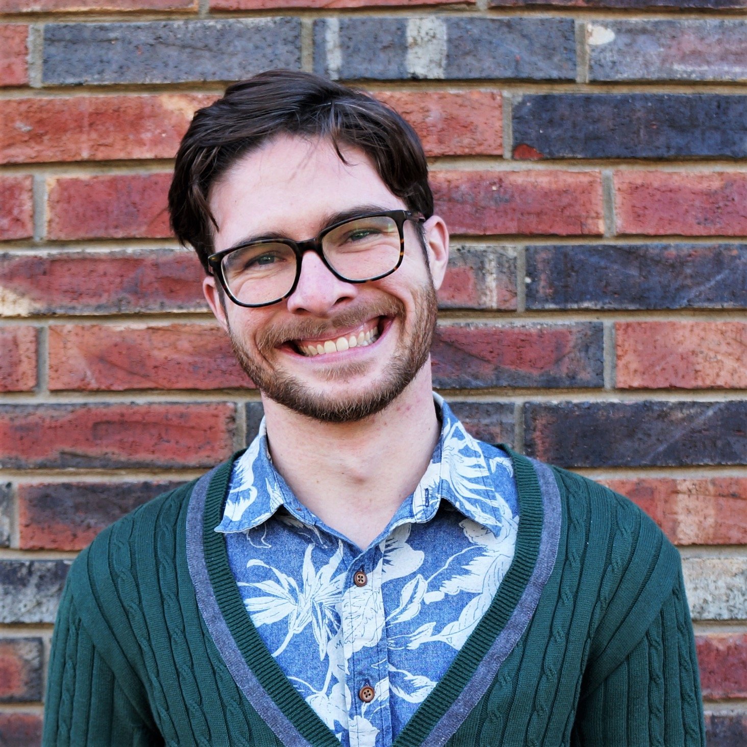Returned Peace Corps Volunteer - Macedonia. Graduate of Syracuse University. Русский. Македонски. Cross country biker, traveler, infrequent tweeter.