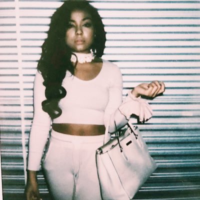 missmariahx's profile picture. deep down I'm rly superficial  |  she/her/hers