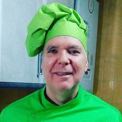 Me encanta cocinar, soy un enamorado de la cocina y tengo un canal de YouTube https://t.co/s7aDyRvZHE