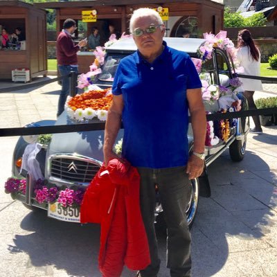 carles78532825's profile picture. 