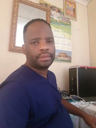 SollyMakamu's profile picture. The comedian Hero