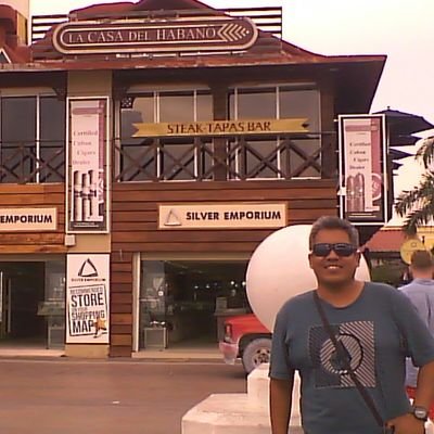 xota_xota's profile picture. Critico de este sistema,politico,religioso' económico mundial.realista de los grandes problemas de hoy q son los mismos desde el inicio del hombre.
