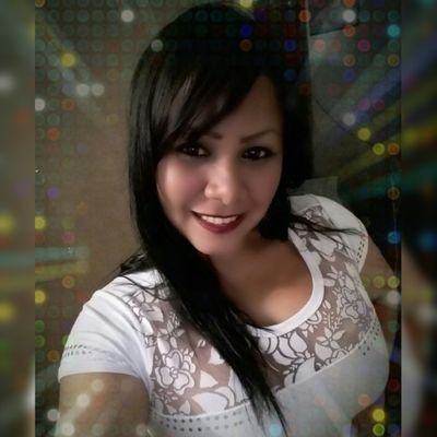 Ni Santa ni diabla, ni rebelde ni sunisa soy como soy como me tratren trató, y lo que me dan lo doy. Así de simple.