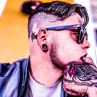 radverbs's profile picture. ur life's a popsicle not a dick. use ur fucking teeth.