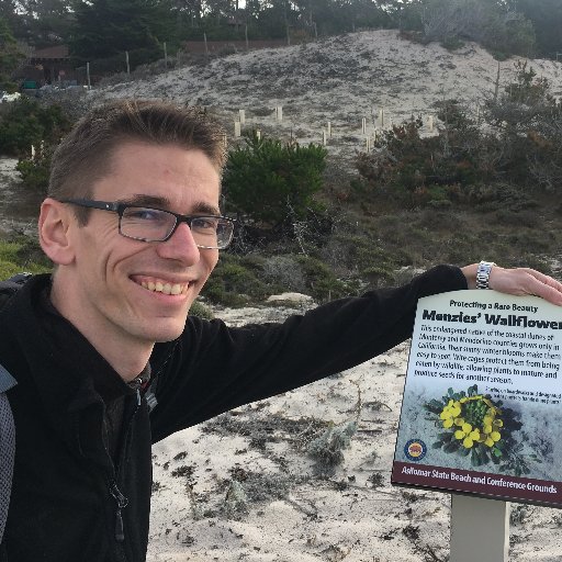 Chemical ecologist studying the role of phytochemicals for the ecology and evolution of plant-insect interactions. @snsf_ch Eccellenza professor at @UZH_en