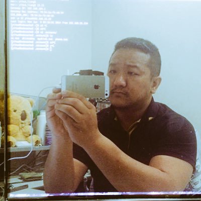 hoebus's profile picture. Programmer，碼農？不對，是碼奴。奴性堅強，低聲下氣的求人用碼項目奴役我。