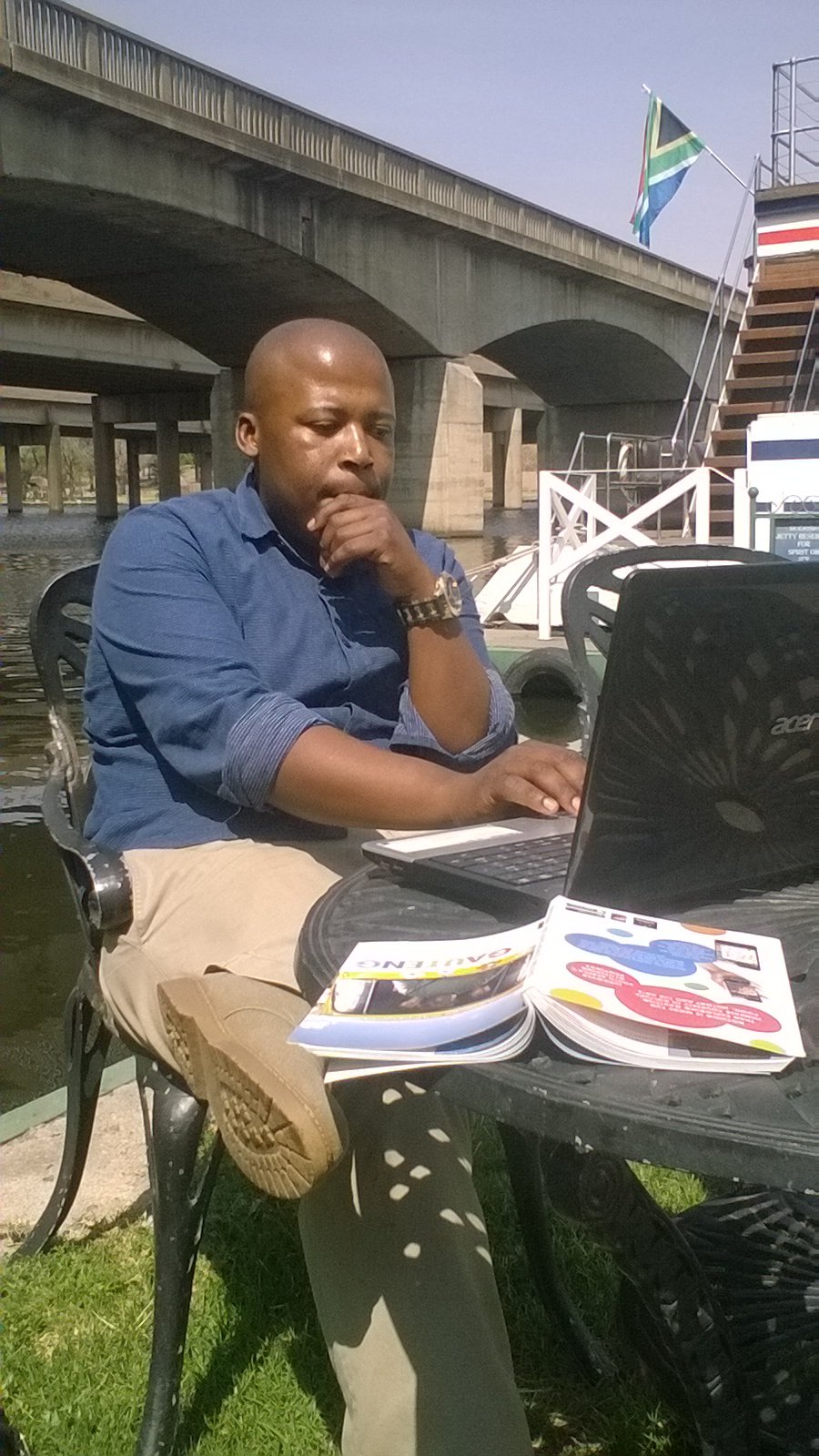 kakudi_mosia's profile picture. Founder of #NewHope foundation💙  / love for Aviation and traveling ✈🌍/ hustler of note 🎲/ GOD fearing man ,I'm an agent of change, a community developer 🌍