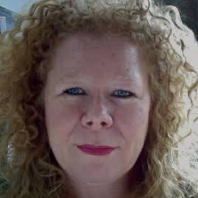 Proud Ngarabal woman. Living in Sydney, Australia. Committed to social, emotional and psychological wellbeing of Aboriginal people. Registered Psychologist.