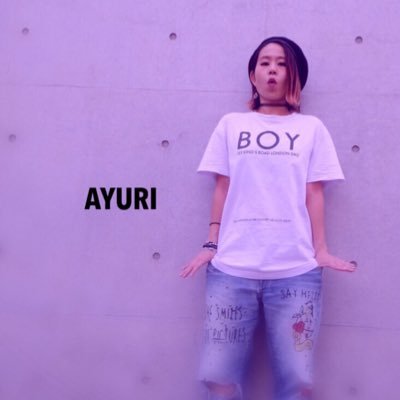 元ShanpleaNのリーダーAyuriです★ 大阪出身!CDやグッズは通販で絶賛発売中!公式YouTubeチャンネルにてカバー曲約400曲アップ!ヘアメイク…ファッション…LOVE💋🐒💜🌈🦄 ✨Instagram👉🏼shanplean_ayuri