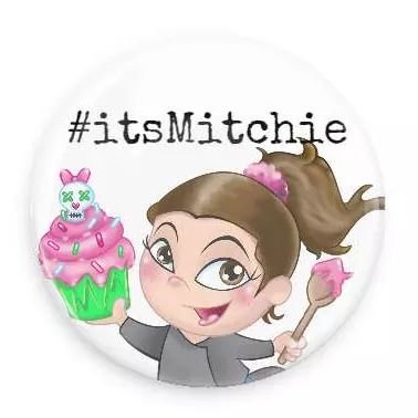 Michelle aka ChefMitchie,  Cake/Sugar Artist in Las Vegas. Award winning, published, #AsSeenonTV
Shop https://t.co/AbnpYJfNmL

IG: chefmitchiesmunchies   702.55