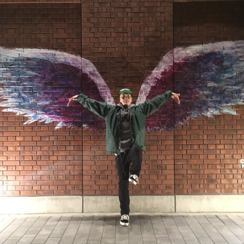 ICE_G1988's profile picture. 🇯🇵ELiO HOOD🇯🇵 DJ ICE-G JPN Every SAT 7am〜&6pm〜 2TightRadio Traffic Jam Mix On air 🔥 Link In My Bio #ELiOHOOD