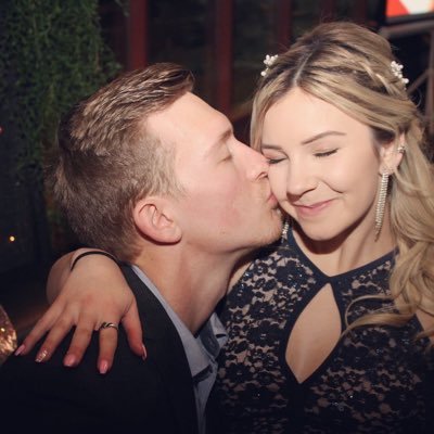 thelilgurl's profile picture. send it