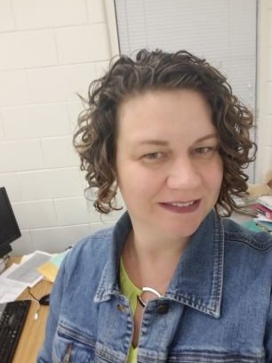 7th grade math teacher| Google Certified Trainer| 2019-2020 Teacher of the Year| FB: Google Class in the Middle, Middle School Math, Madness in the Middle