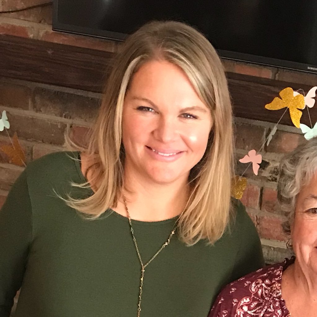 DG and digital marketing professional @cisco. Crop ppl out of good pics of me. My son thinks I'm funny, most others do not. Tweets are mine.