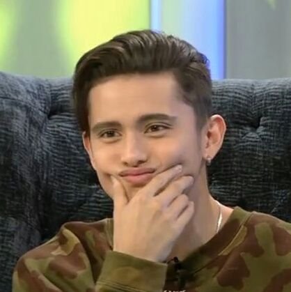 nadinesbumbum's profile picture. 