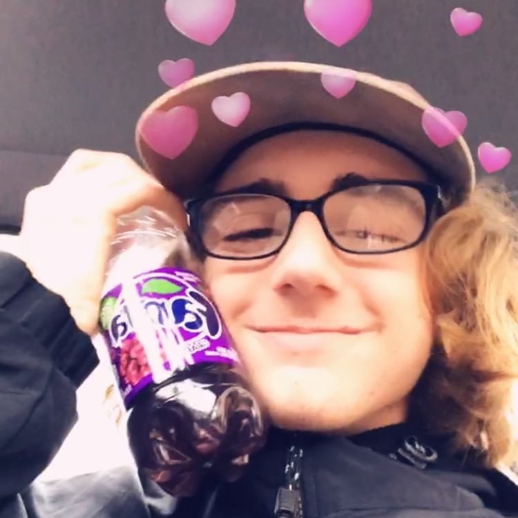 Grid_Bum's profile picture. momma always told me to stay out of the street, but she never told me that's where all the fun is 👻: anthizlemanizle 📷: grid_bum