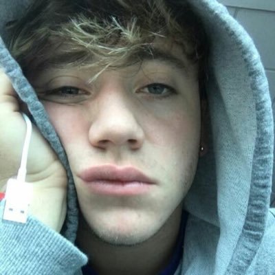 Justin 3/3/2015 16:36 •16 ❤️15/02/16❤️💍 Paulo Londra💘