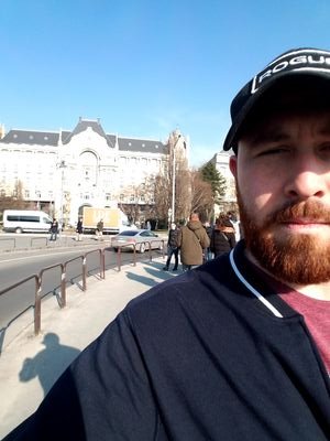 Eth_Flor's profile picture. 