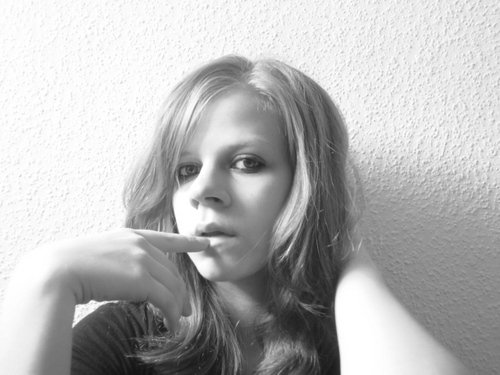 Freakistarqueen's profile picture. Sex, Love ´n Peace x3
Let´s all get fucked off