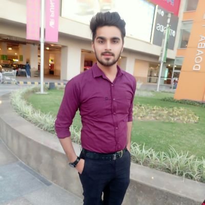 DhingraGeet18's profile picture. 