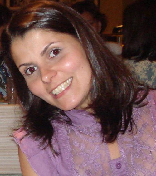 gfrontini's profile picture. Sou pequena, porém grande aos olhos de alguns... Jornalista, casada com o Jhonny e com muitos sonhos a realizar... e muitos amigos pra achar por aqui...