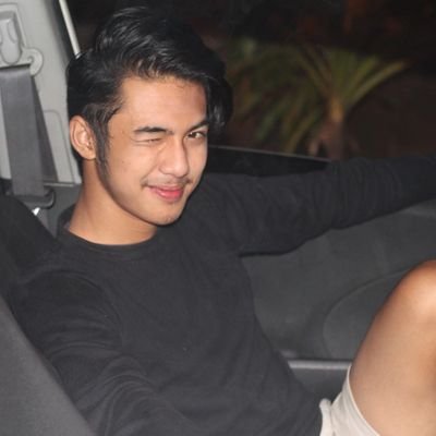 zaky07537573's profile picture. gak suka sama  yg kepoan.. Juga yg ribet..