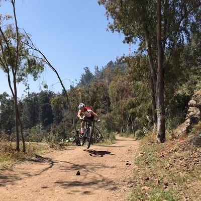 Persona alegre , deportista aficionado de ciclismo MTB  . BMC ,solo quiero lo mejor para la ciudadanía .No más violencia .