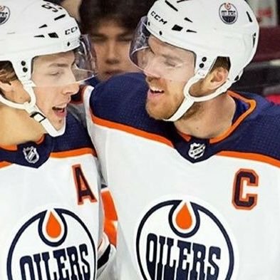 BIGGEST SPORTS FAN YOU'VE EVER MET!!         PC: 97, All Oilers, Team Canada