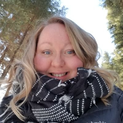 brousseau_mc's profile picture. Jamésienne d'origine, de coeur et de choix. Intérêt pour le dév. régional, la politique, la culture nordique, la participation citoyenne, l'art et la vie!