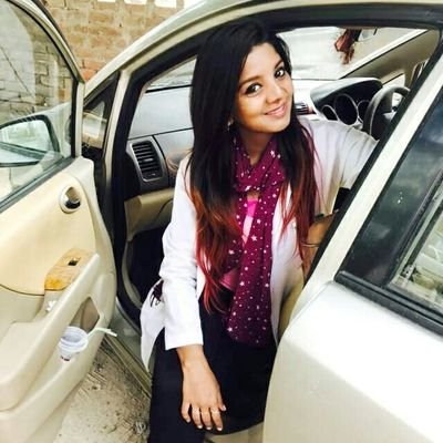 Jis din ki iss dil ne khud se mohabat... zindagi bhi mujhpe fida hogai!!!
Budding Orthodontist,
Warrior,
Animal activist