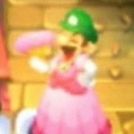 Blissssyx's profile picture. im not active on here much !