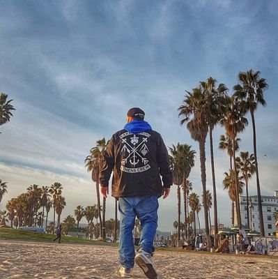 qbmix's profile picture. Digital Artist ⚡ Tattoos⚡Calligraphy⚡Vinyl Junkie