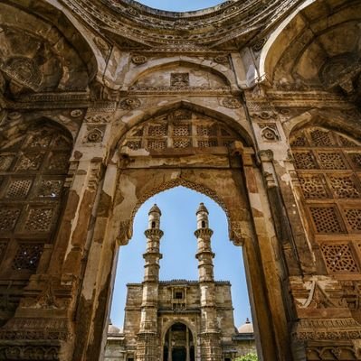 A writer & reader of history and science.A vegetarian by birth.Believe in non-violence,truth,brotherhood & humanity.
Twitter @GujaratHistory