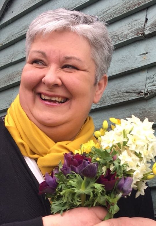 Seasonal flowers grown on the family farm in Tobermore. They are all used for workshops, weddings, gift bouquets, events and to supply other local florists.