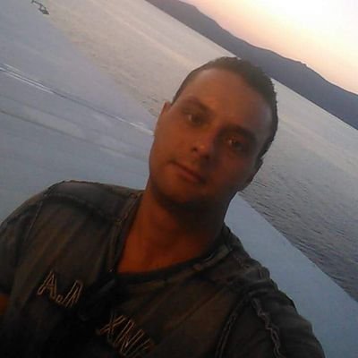 Artsi_Lucky's profile picture. 