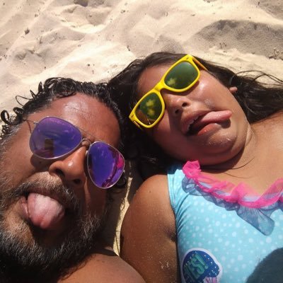 elvillanozapata's profile picture. Izquierdozo apartidista, cinéfilo 1/2 amateur, rocanrolero a morir y orgullosísimo papá de una hermosa beba de 12 años, CAIFAN !!!